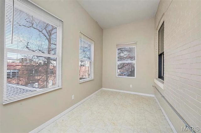 6039 Pershing Avenue, St Louis, MO 63112