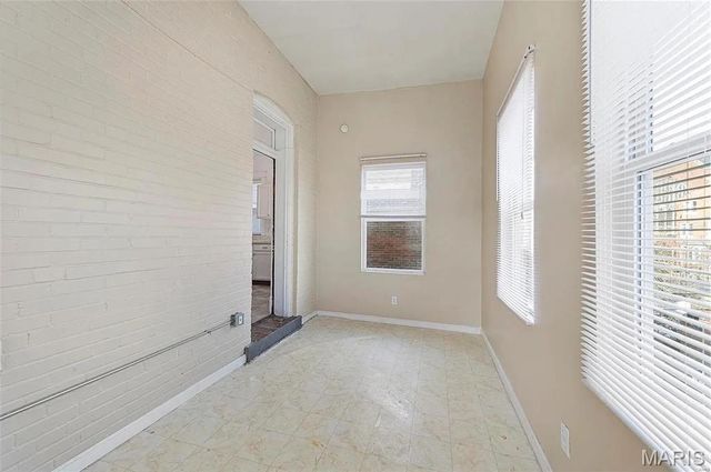 6039 Pershing Avenue, St Louis, MO 63112