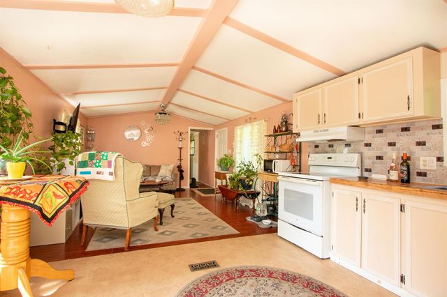 758 Houghton Bridge Road, St. Johnsbury, VT 05819