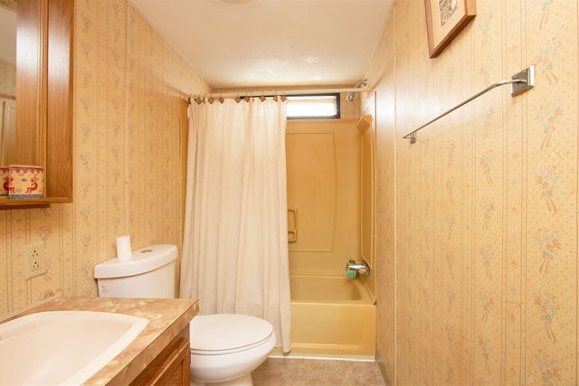 758 Houghton Bridge Road, St. Johnsbury, VT 05819