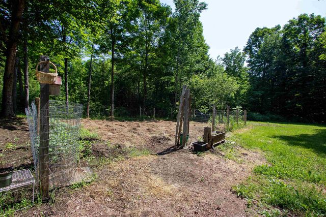 758 Houghton Bridge Road, St. Johnsbury, VT 05819