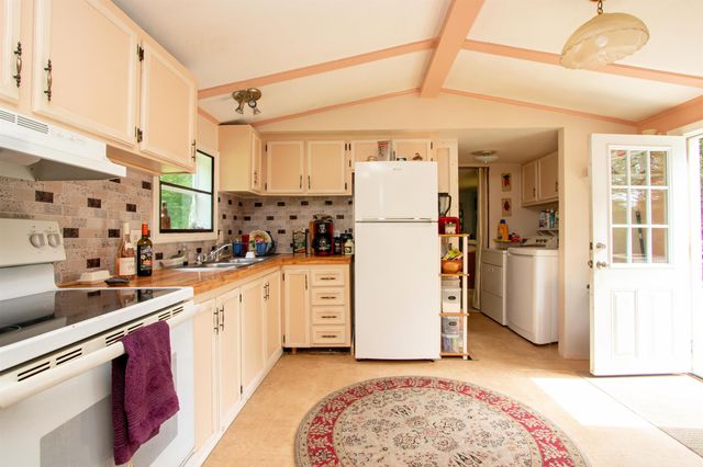 758 Houghton Bridge Road, St. Johnsbury, VT 05819