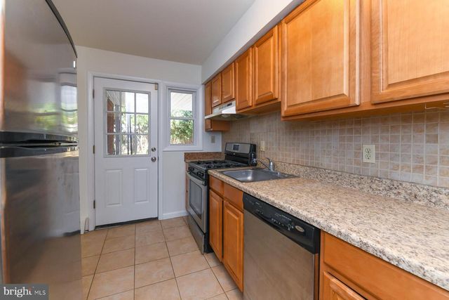 5 PAUL RD, Maple Shade, NJ 08052