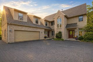 840 Huntley Woods Drive, Crete, IL 60417