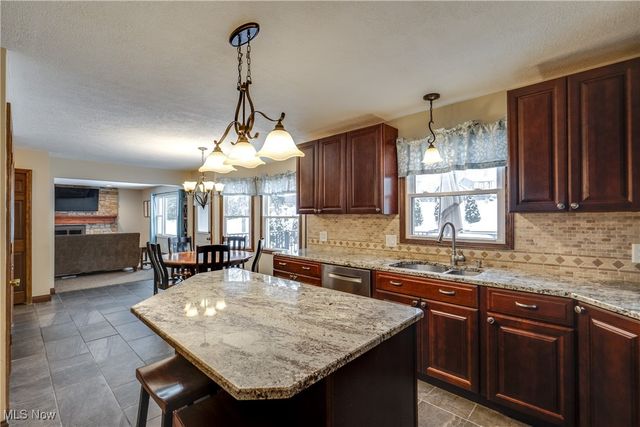 1353 Berkshire Road, Stow, OH 44224