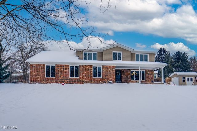 1353 Berkshire Road, Stow, OH 44224