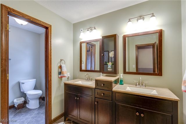 1353 Berkshire Road, Stow, OH 44224