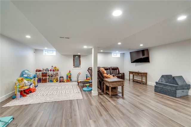 1353 Berkshire Road, Stow, OH 44224