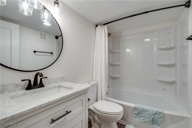 1353 Berkshire Road, Stow, OH 44224