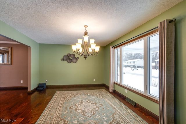 1353 Berkshire Road, Stow, OH 44224