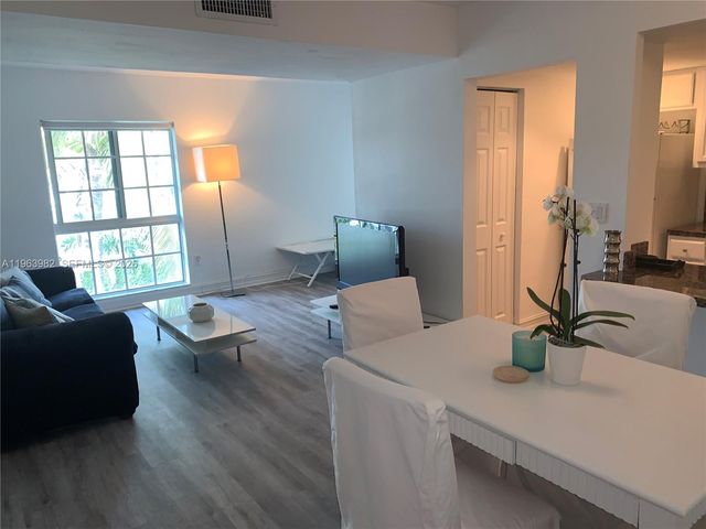 290 Sunrise Drive 304, Key Biscayne, FL 33149
