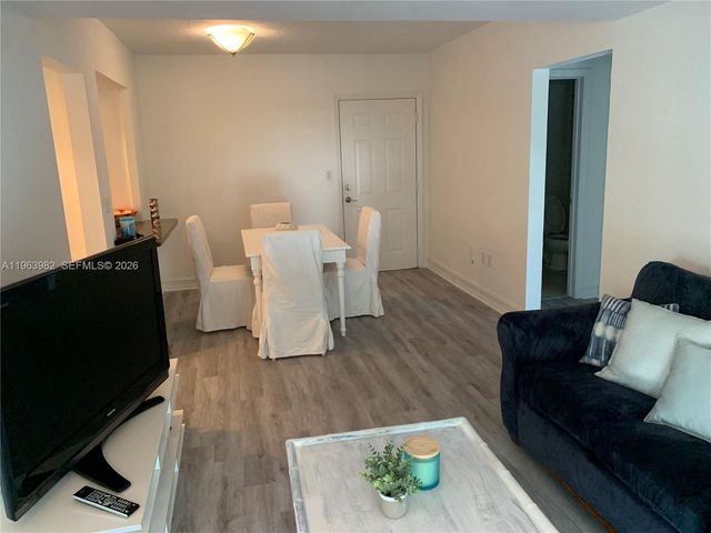 290 Sunrise Drive 304, Key Biscayne, FL 33149