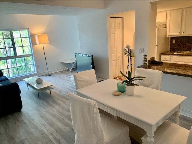 290 Sunrise Drive 304, Key Biscayne, FL 33149