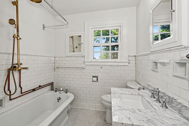 53 Cortlandt Avenue, New Rochelle, NY 10801