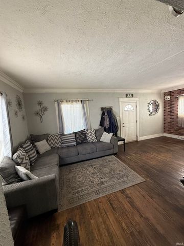 323 N Indiana Street, Mishawaka, IN 46544