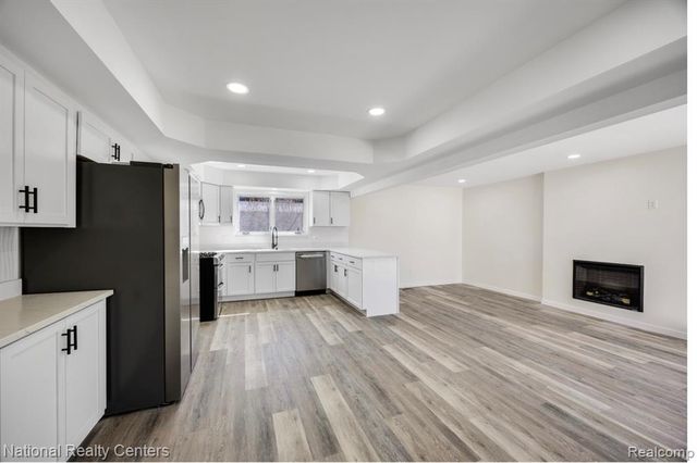 33859 Sebastian Lane Drive, Sterling Heights, MI 48312