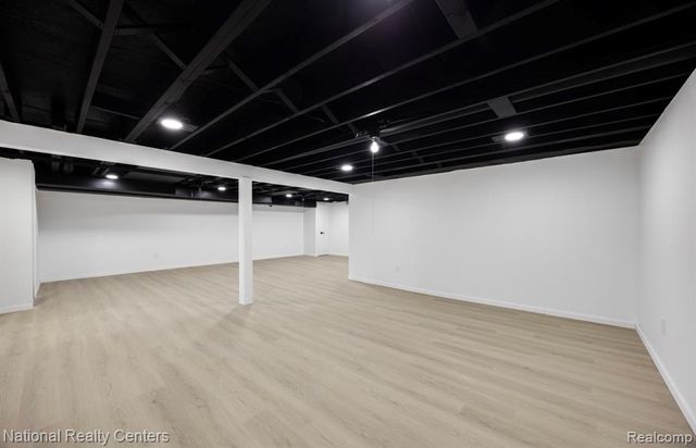 33859 Sebastian Lane Drive, Sterling Heights, MI 48312