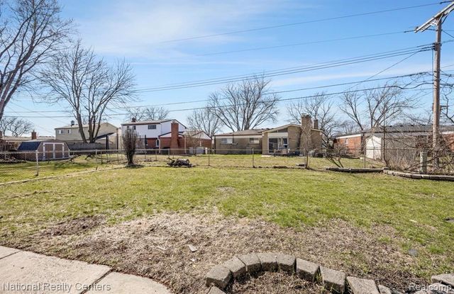 33859 Sebastian Lane Drive, Sterling Heights, MI 48312