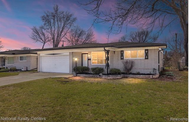 33859 Sebastian Lane Drive, Sterling Heights, MI 48312