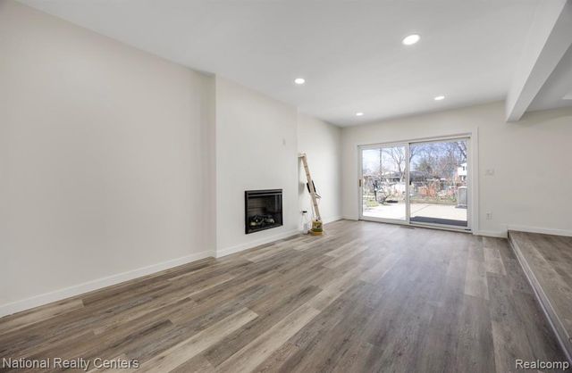 33859 Sebastian Lane Drive, Sterling Heights, MI 48312