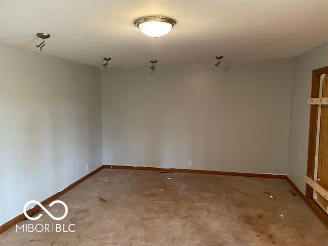 10242 E County Road 650 N, Brownsburg, IN 46112