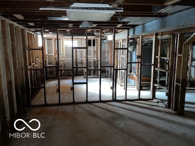 10242 E County Road 650 N, Brownsburg, IN 46112