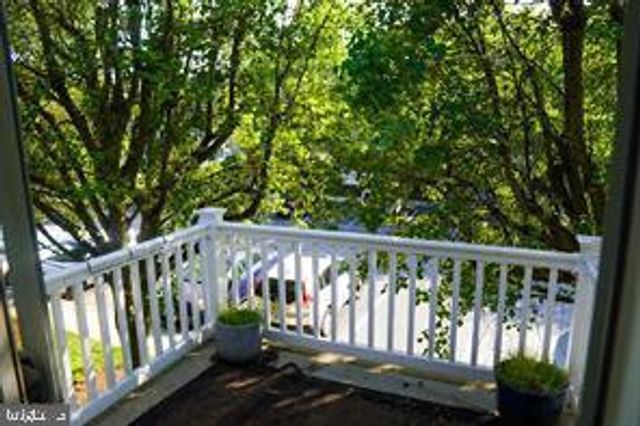 2302-B YARMOUTH LN, Mount Laurel, NJ 08054