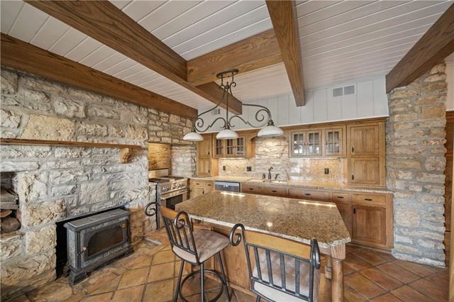 21405 W 73 Terrace, Shawnee, KS 66218