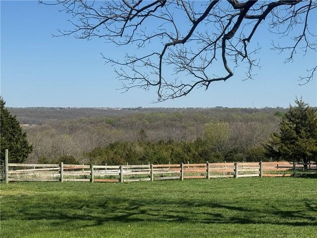 21405 W 73 Terrace, Shawnee, KS 66218