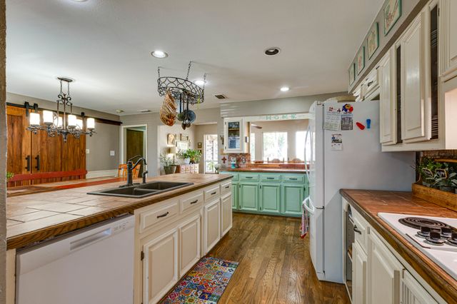 312 Stonecrest Drive, Rockwall, TX 75087