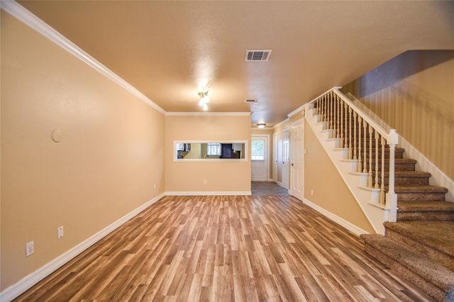 87 Winchester Drive, Euless, TX 76039