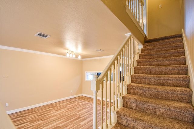 87 Winchester Drive, Euless, TX 76039