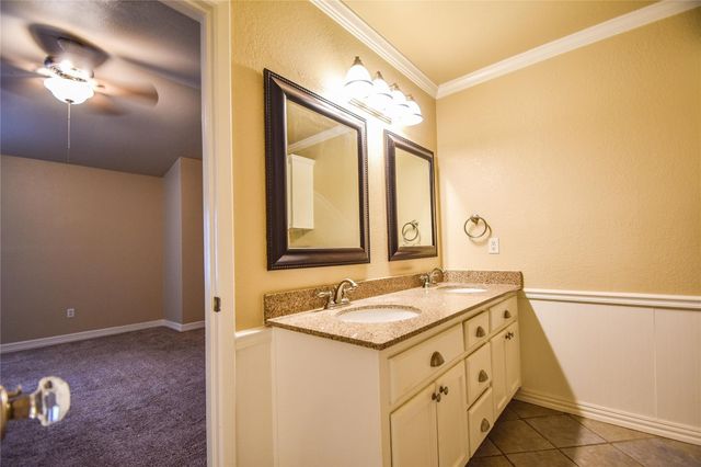 87 Winchester Drive, Euless, TX 76039