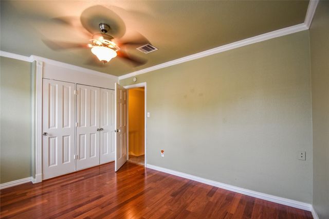 87 Winchester Drive, Euless, TX 76039