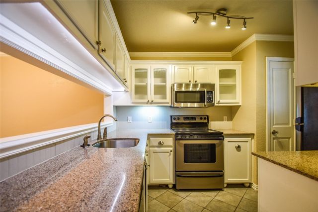 87 Winchester Drive, Euless, TX 76039