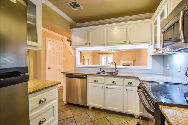 87 Winchester Drive, Euless, TX 76039