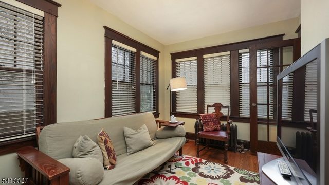 555 Shackamaxon Dr, Westfield Town, NJ 07090