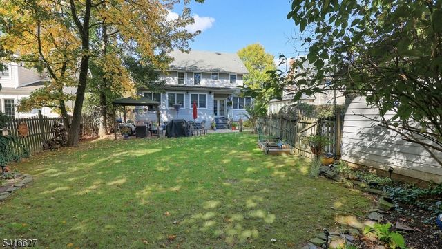 555 Shackamaxon Dr, Westfield Town, NJ 07090