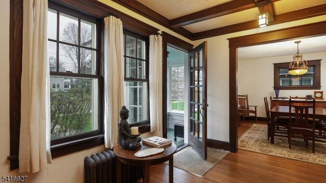 555 Shackamaxon Dr, Westfield Town, NJ 07090