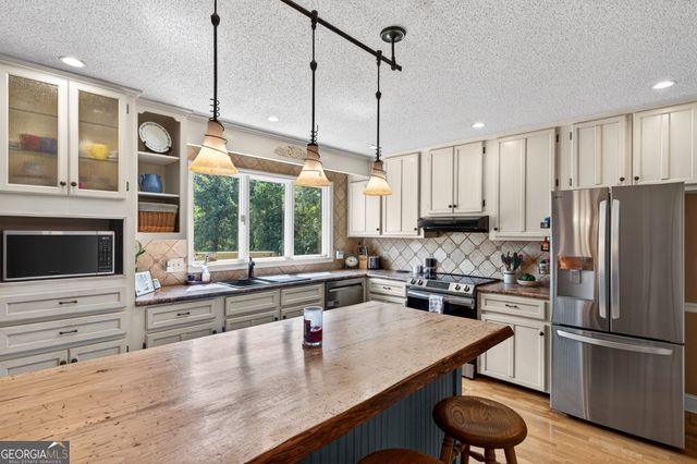 302 Smoke Rise Drive, Warner Robins, GA 31088