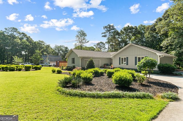 302 Smoke Rise Drive, Warner Robins, GA 31088