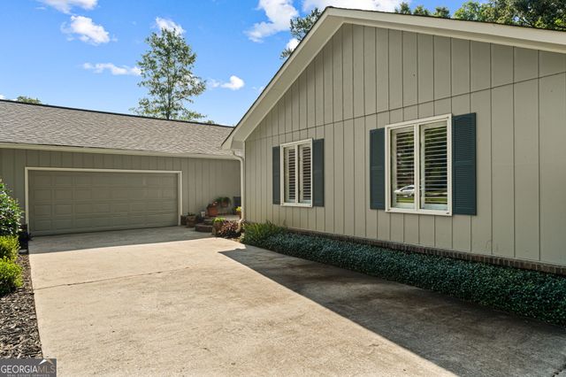 302 Smoke Rise Drive, Warner Robins, GA 31088