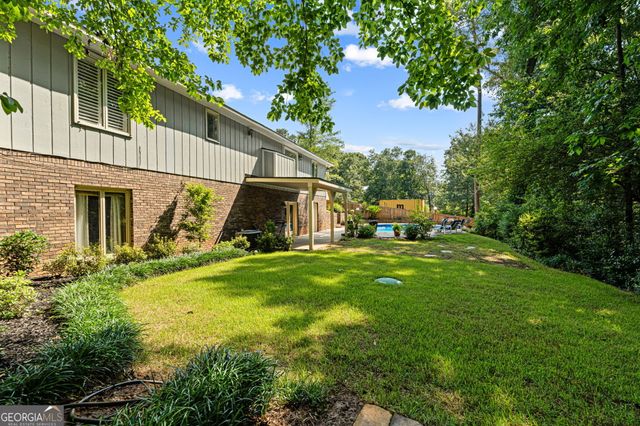 302 Smoke Rise Drive, Warner Robins, GA 31088