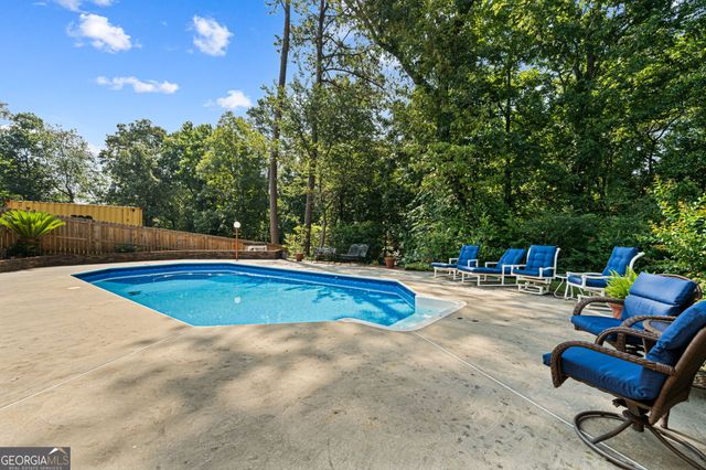 302 Smoke Rise Drive, Warner Robins, GA 31088