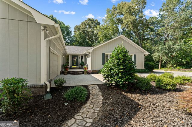 302 Smoke Rise Drive, Warner Robins, GA 31088