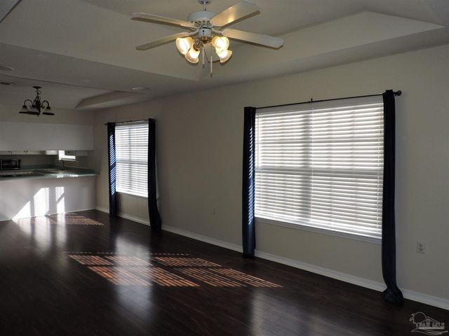 1100 Sweetbriar St, Pensacola, FL 32533