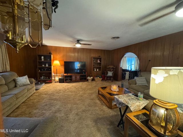 15708 Orleans Drive, Biloxi, MS 39532