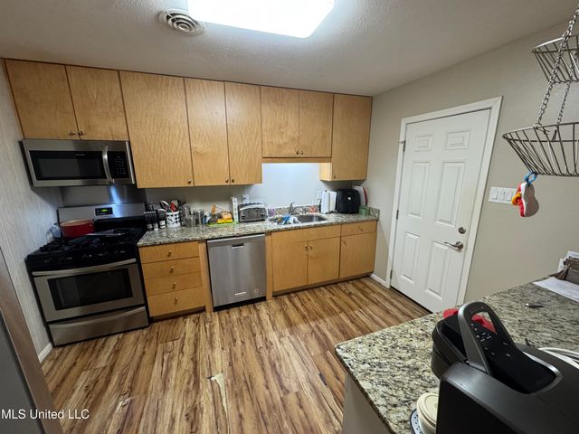 15708 Orleans Drive, Biloxi, MS 39532