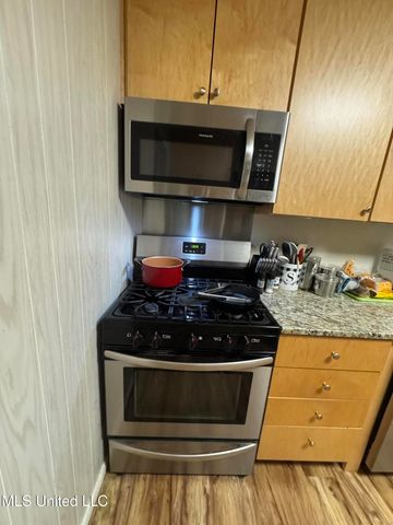 15708 Orleans Drive, Biloxi, MS 39532
