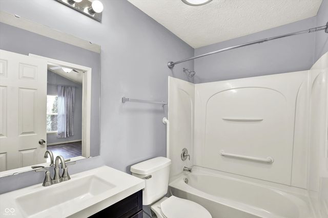 13410 White Granite Drive 1200, Fishers, IN 46038